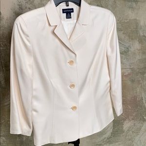 Ann Taylor blazer size 100% silk